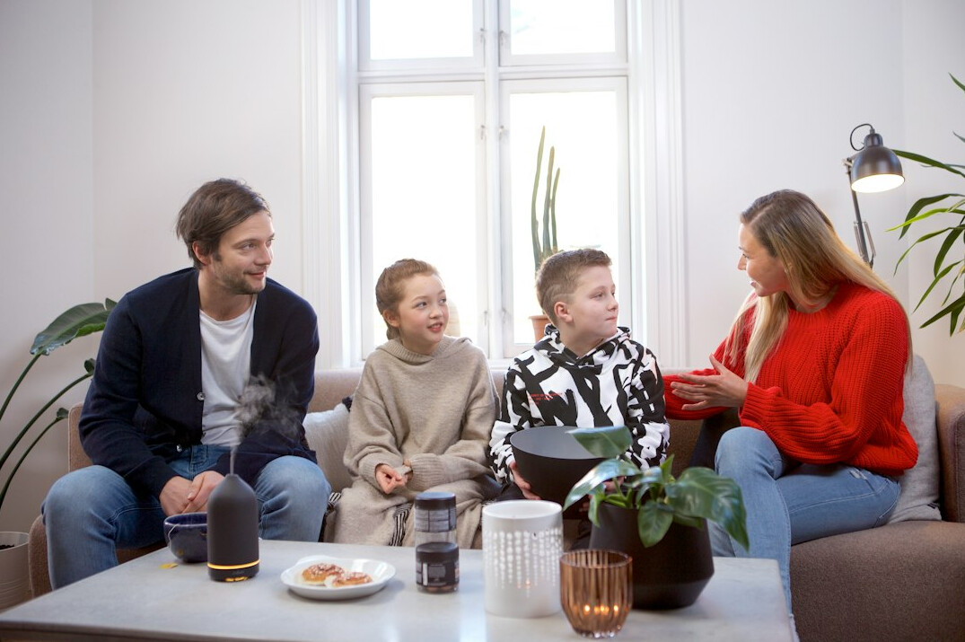 family discussing budget